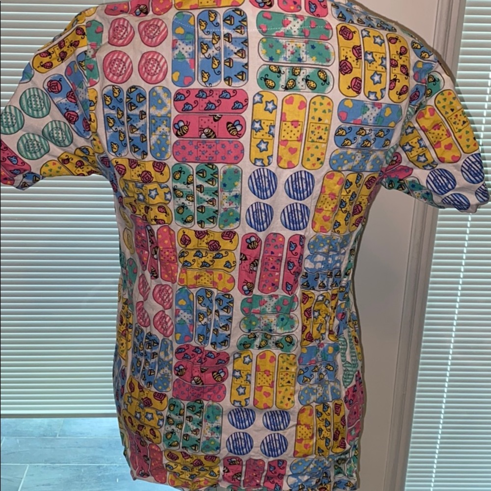 Scrub top - Picture 4 of 4